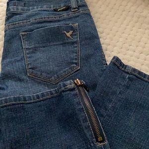 Size 7 Grane cropped zipper jeans